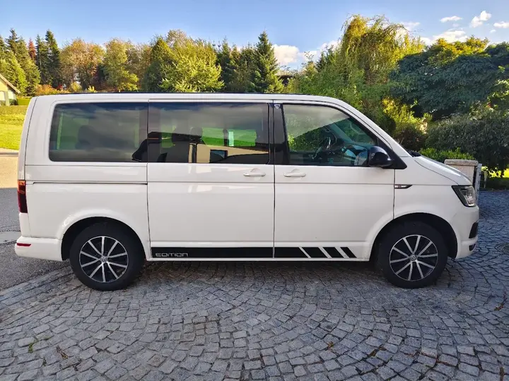 Volkswagen Multivan 2016 photo 3