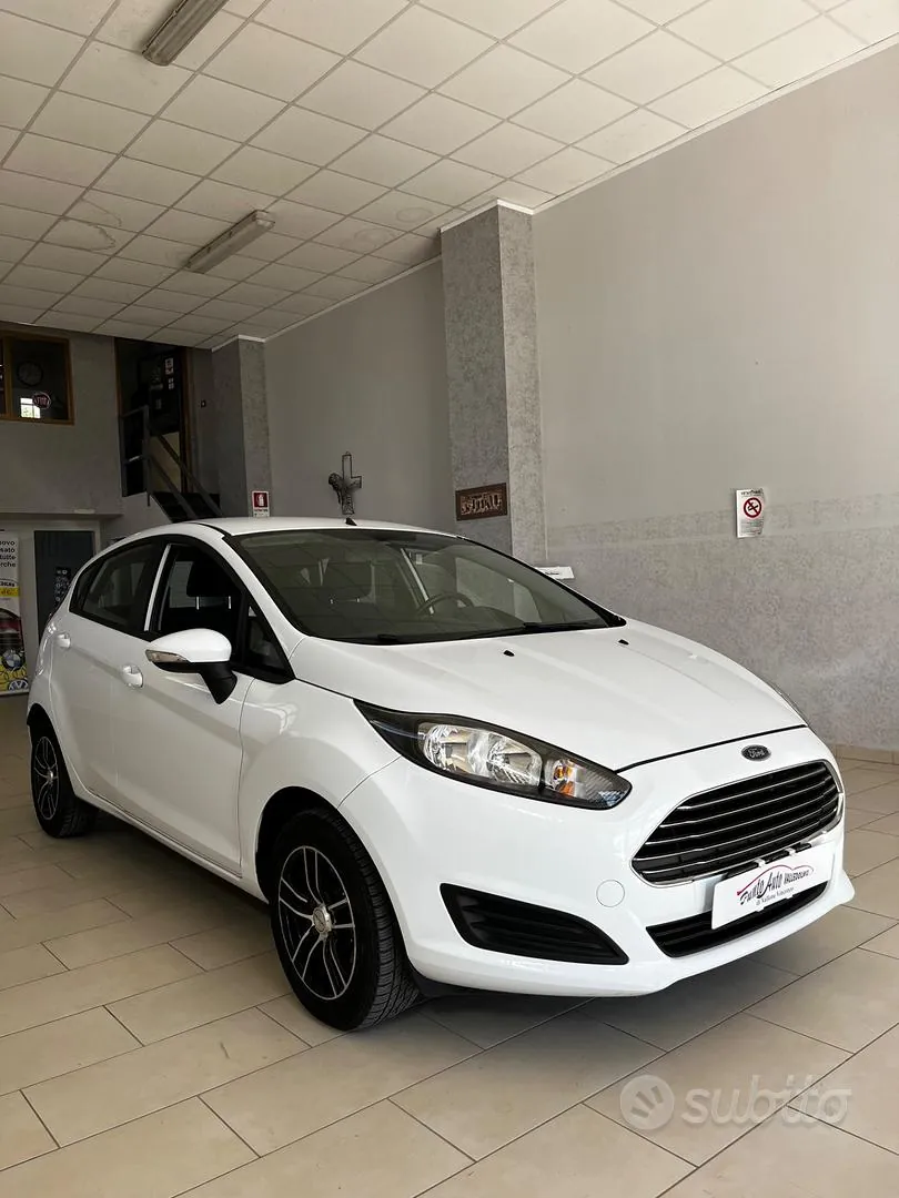 Ford Fiesta 2013 photo 3