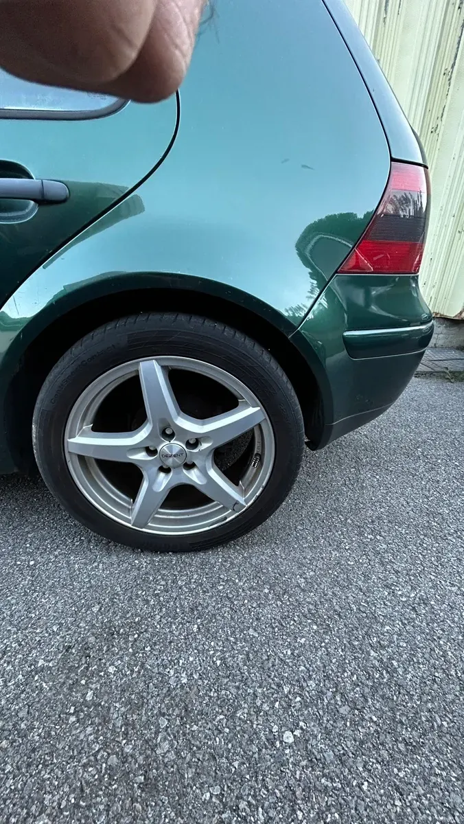 Volkswagen Golf 2002 photo 3