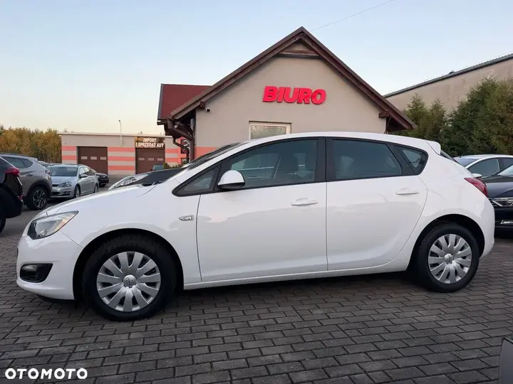 Opel Astra 2015 photo 3