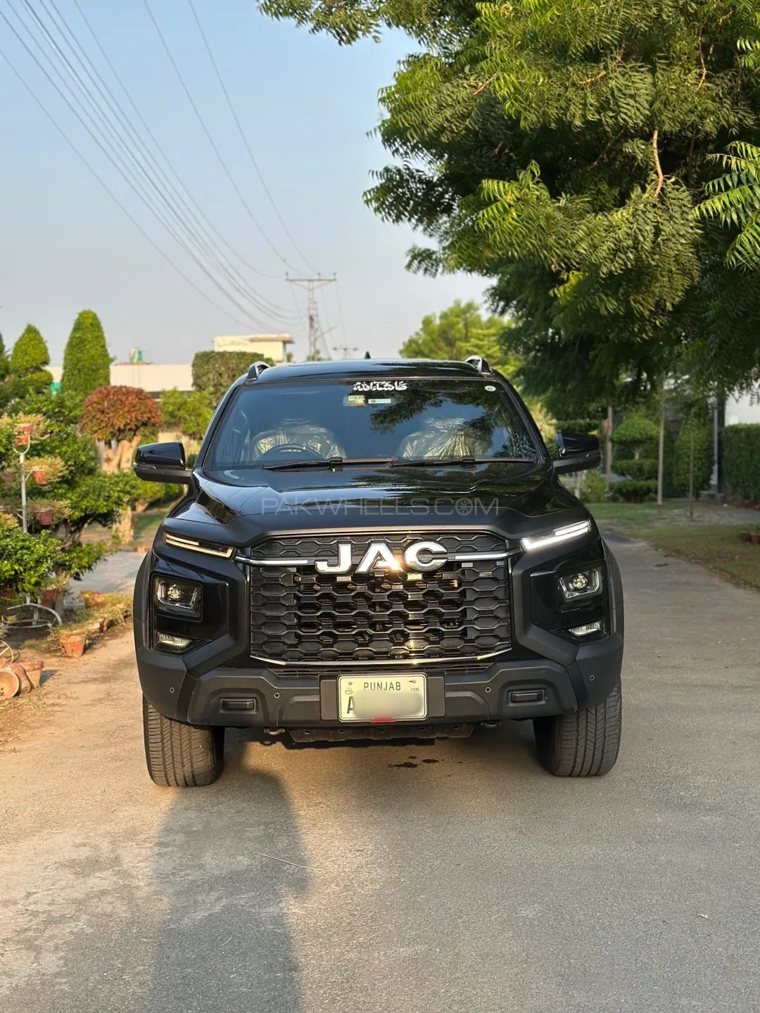 JAC T9