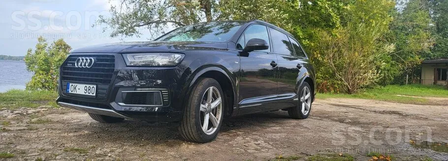 Audi Q7 2016 photo 2