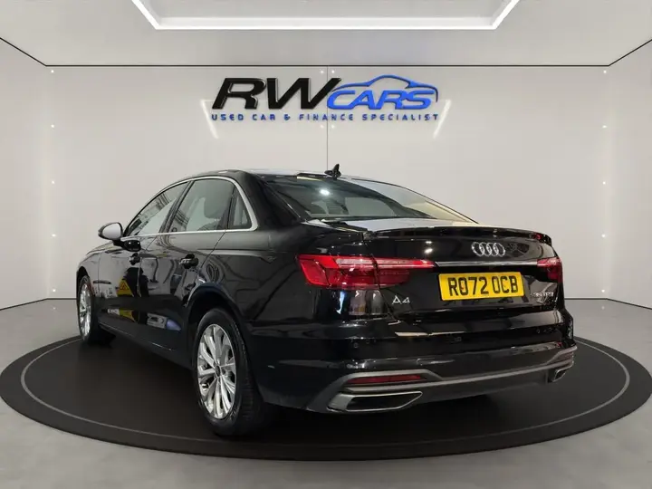 Audi A4 2022 photo 3