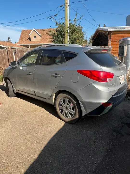 Hyundai Tucson 2012 photo 2