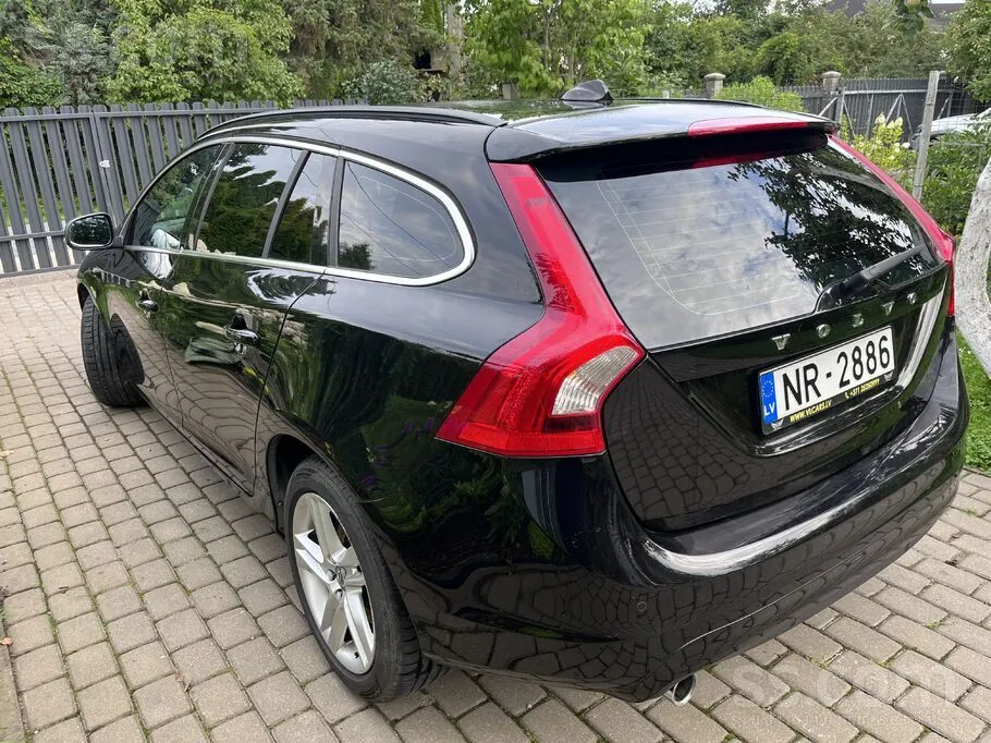 Volvo V60 2017 photo 3