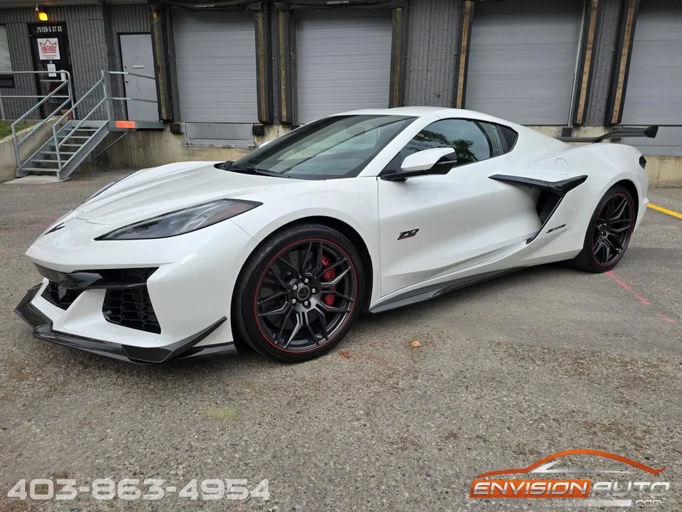 Chevrolet Corvette 2023 photo 3