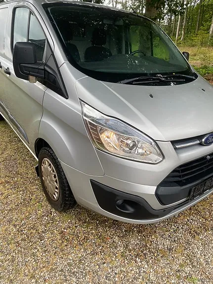 Ford Transit Custom 2013 photo 2