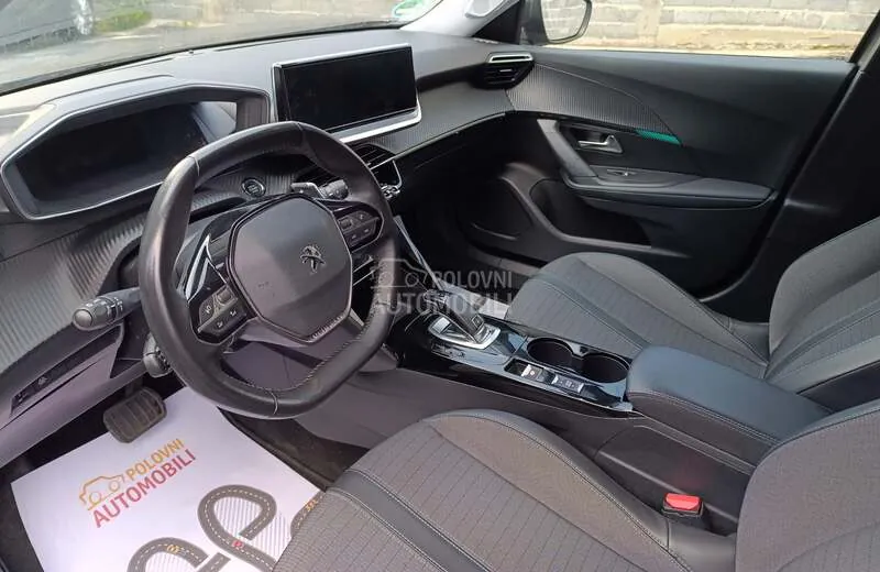 Peugeot 2008 2021 photo 4