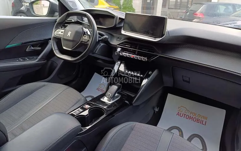Peugeot 2008 2021 photo 3