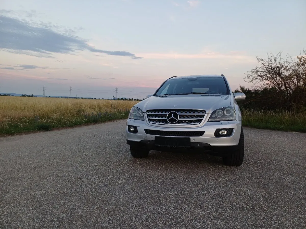 Mercedes-Benz M-Class 2008 photo 3