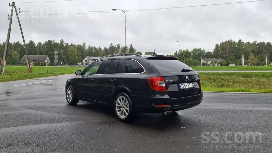 Skoda Superb 2014 photo 3