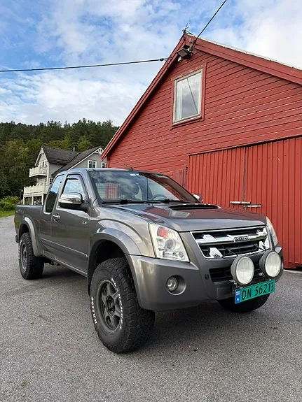 Isuzu D-Max 2011 photo 4