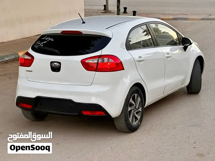 Kia Rio 2013 photo 3