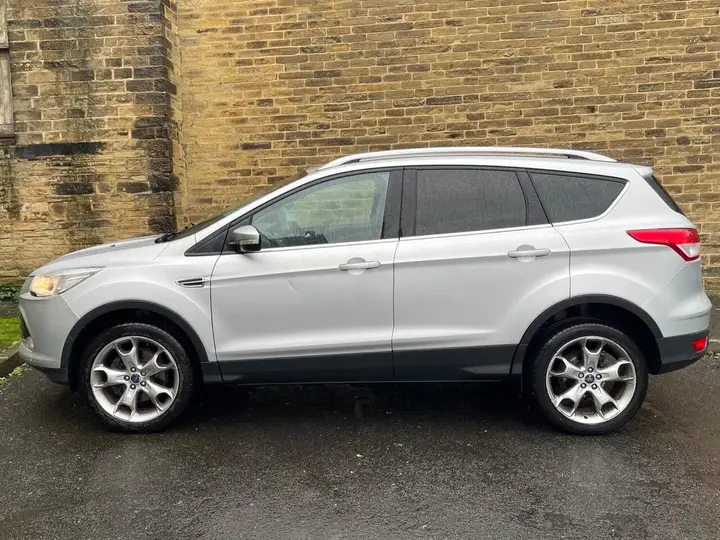 Ford Kuga 2016 photo 4