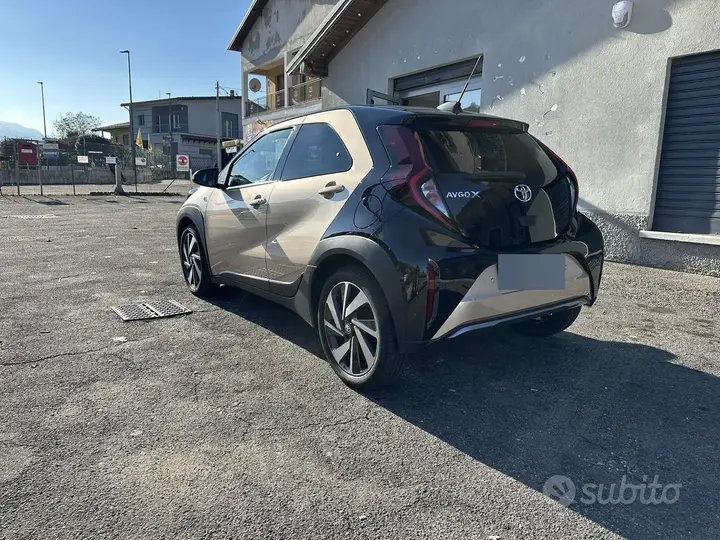 Toyota Aygo 2024 photo 2