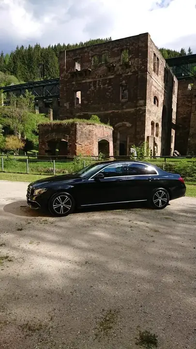 Mercedes-Benz E-Class 2021 photo 2