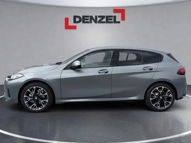 BMW 1 Series 2026 photo 2
