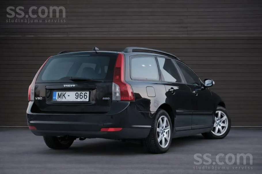 Volvo V50 2008 photo 3