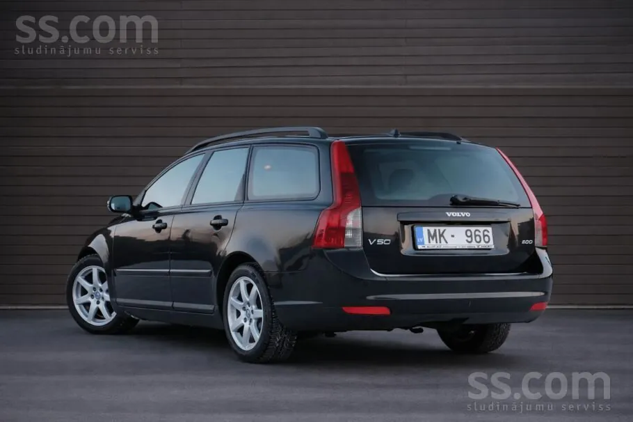 Volvo V50 2008 photo 4