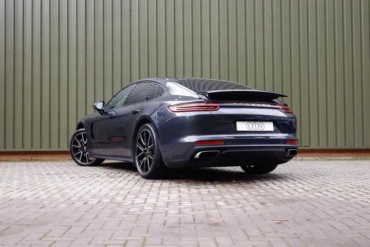 Porsche Panamera 2017 photo 5