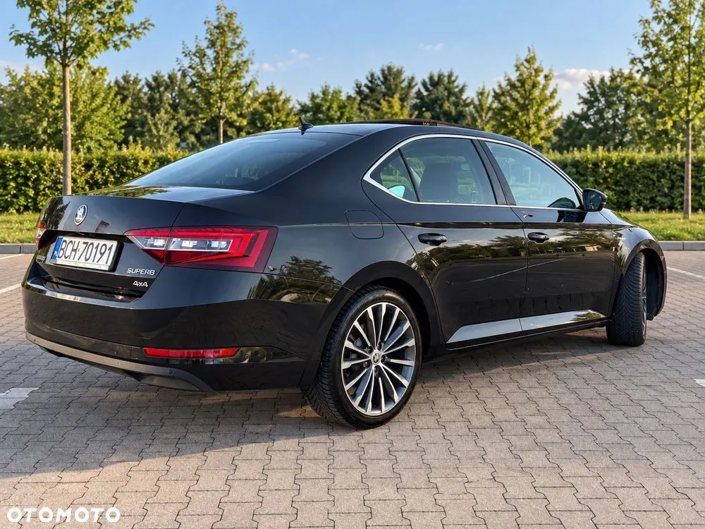 Skoda Superb 2016 photo 5