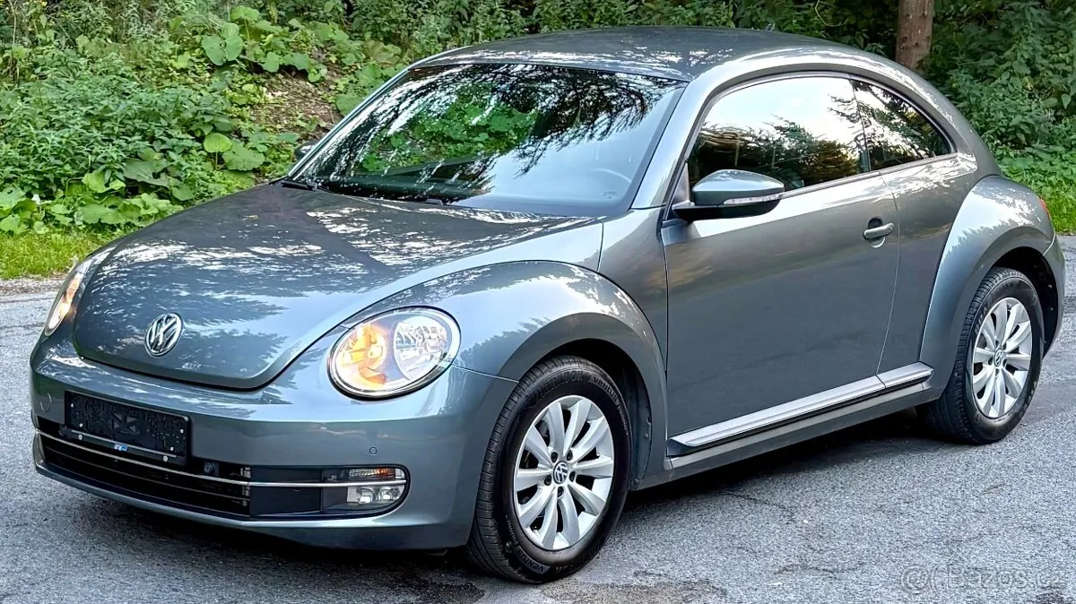 Volkswagen New Beetle 2012 photo 5