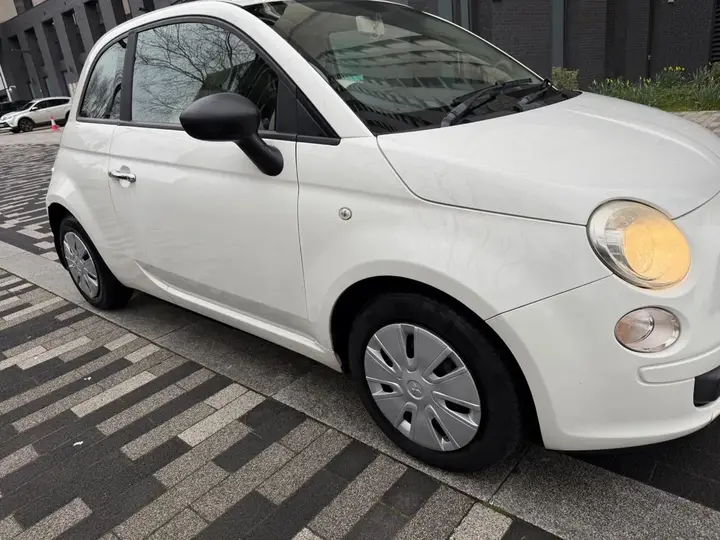 Fiat 500 2011 photo 2