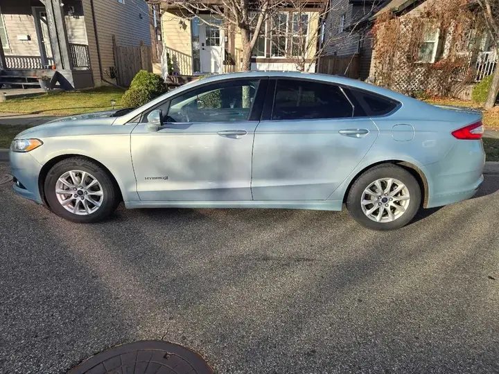 Ford Fusion 2014 photo 2