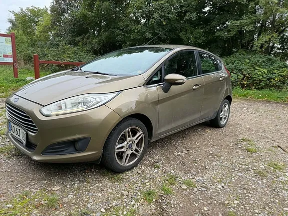 Ford Fiesta 2013 photo 3