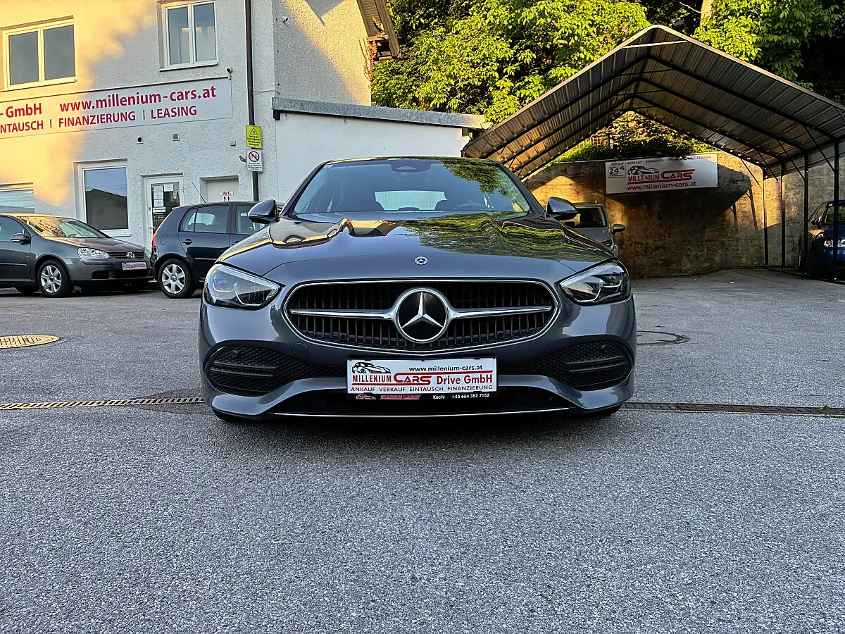 Mercedes-Benz C-Class 2023 photo 3