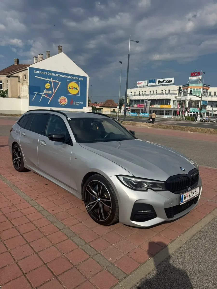 BMW 3 Series 2021 photo 3