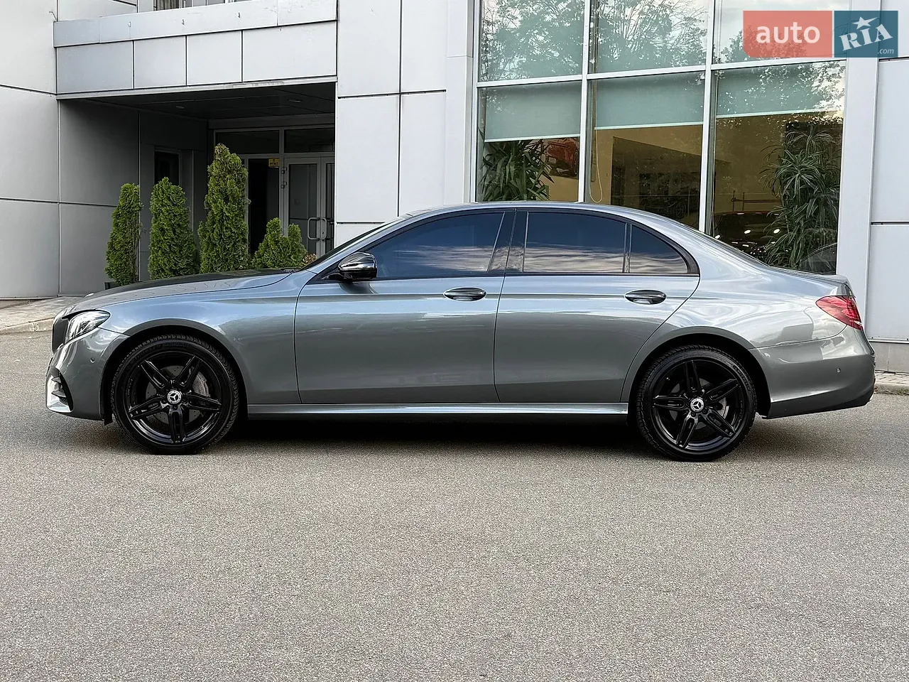 Mercedes-Benz E-Class 2016 photo 2