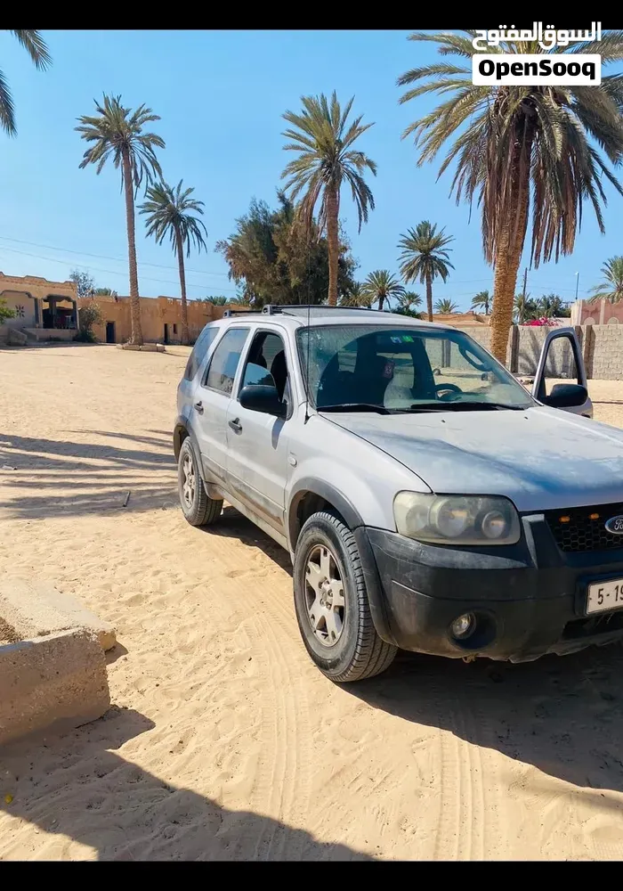 Ford Maverick 2004 photo 3