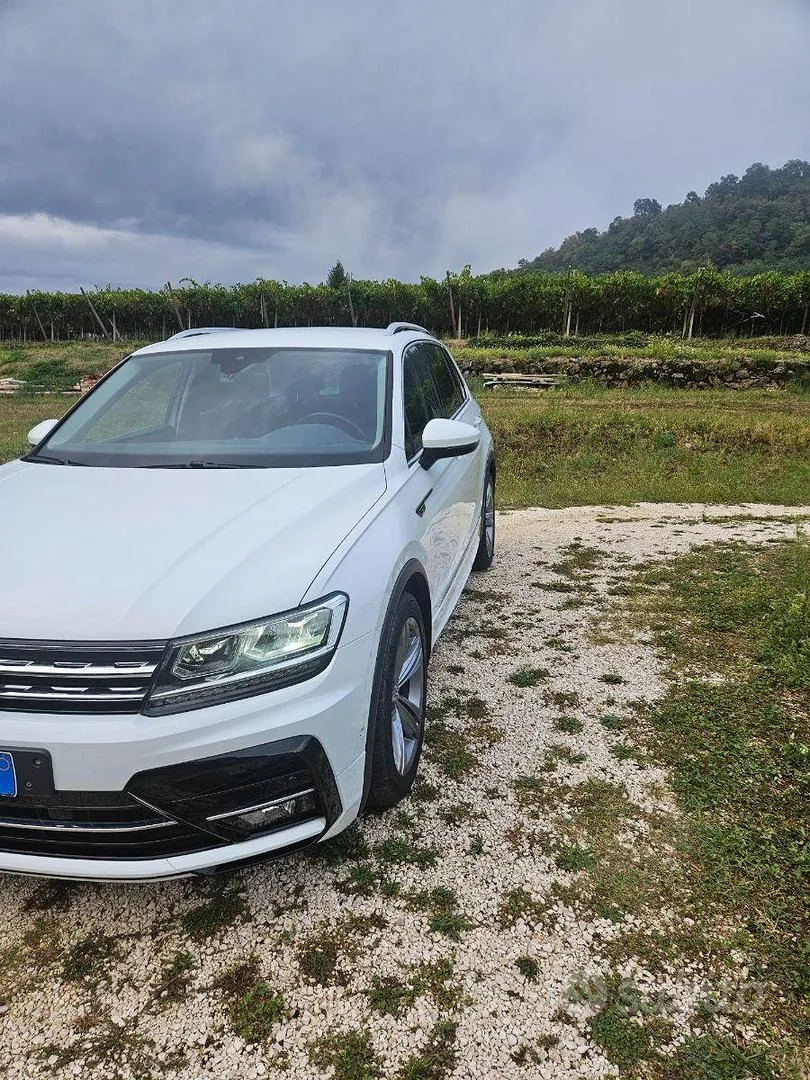 Volkswagen Tiguan 2018 photo 2