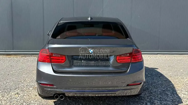 BMW 330 2013 photo 4