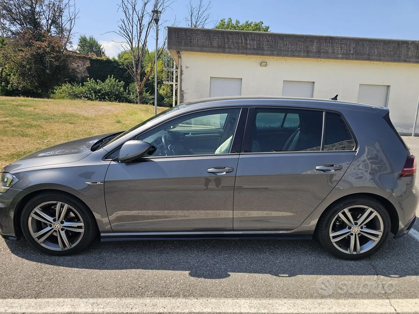 Volkswagen Golf 2018 photo 2