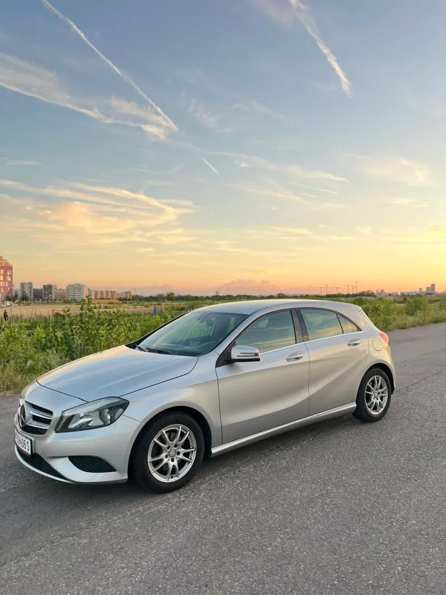 Mercedes-Benz A-Class 2013 photo 2
