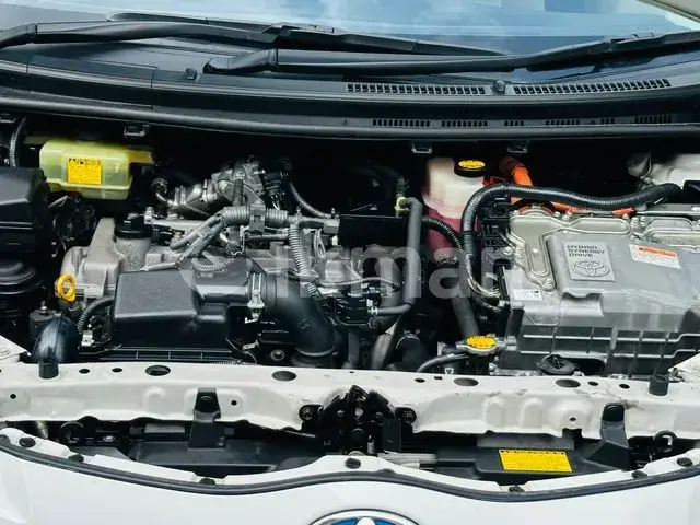 Toyota Aqua 2013 photo 5
