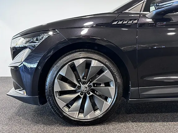 Skoda Enyaq 2022 photo 2