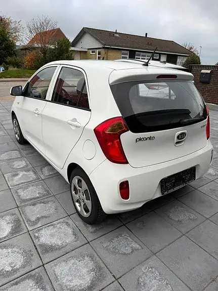 Kia Picanto 2013 photo 4