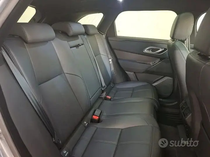 Land Rover Velar 2024 photo 5