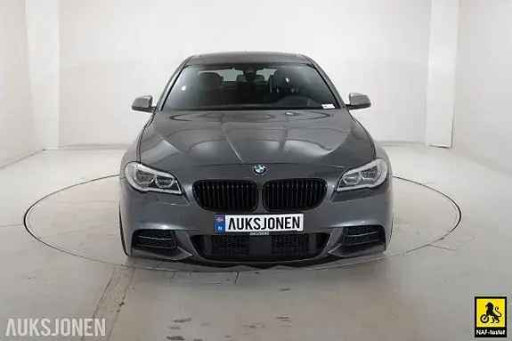 BMW M550D 2015 photo 2
