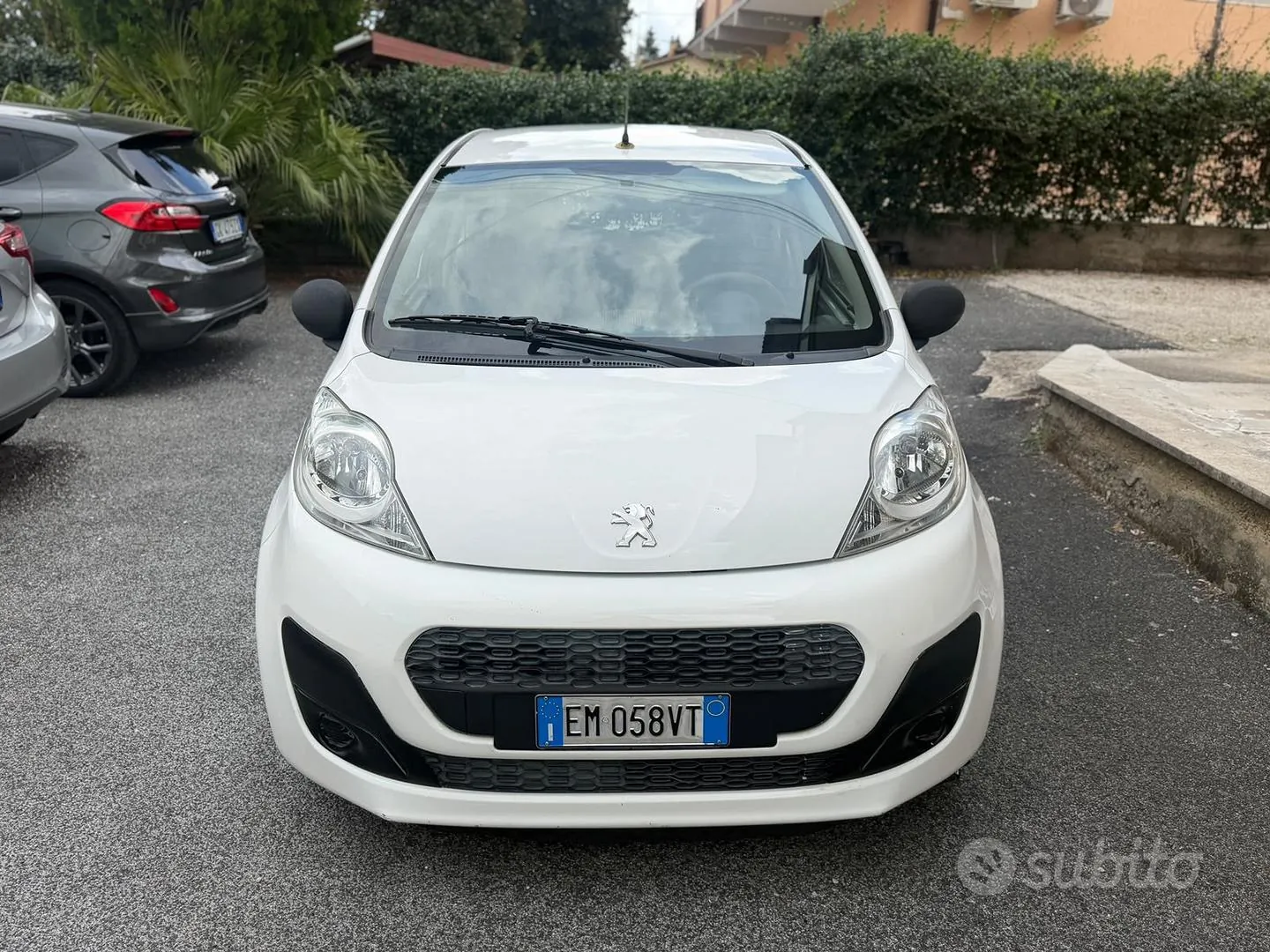 Peugeot 107 2012 photo 2