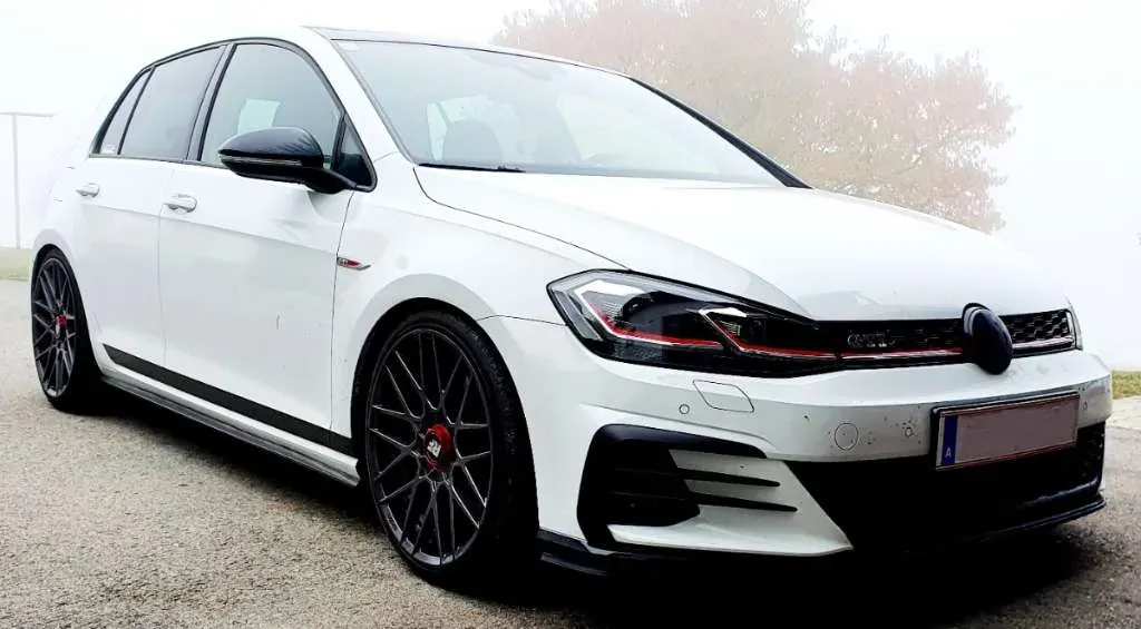 Volkswagen Golf 2017 photo 2