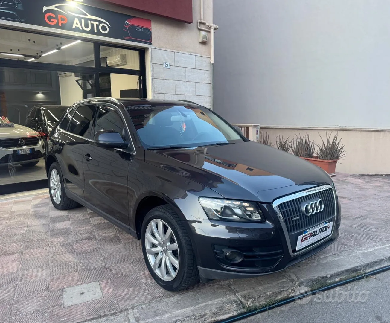 Audi Q5 2012 photo 2