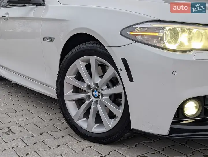 BMW 5 Series 2015 photo 3