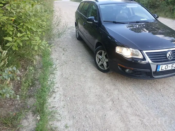 Volkswagen Passat 2006 photo 2