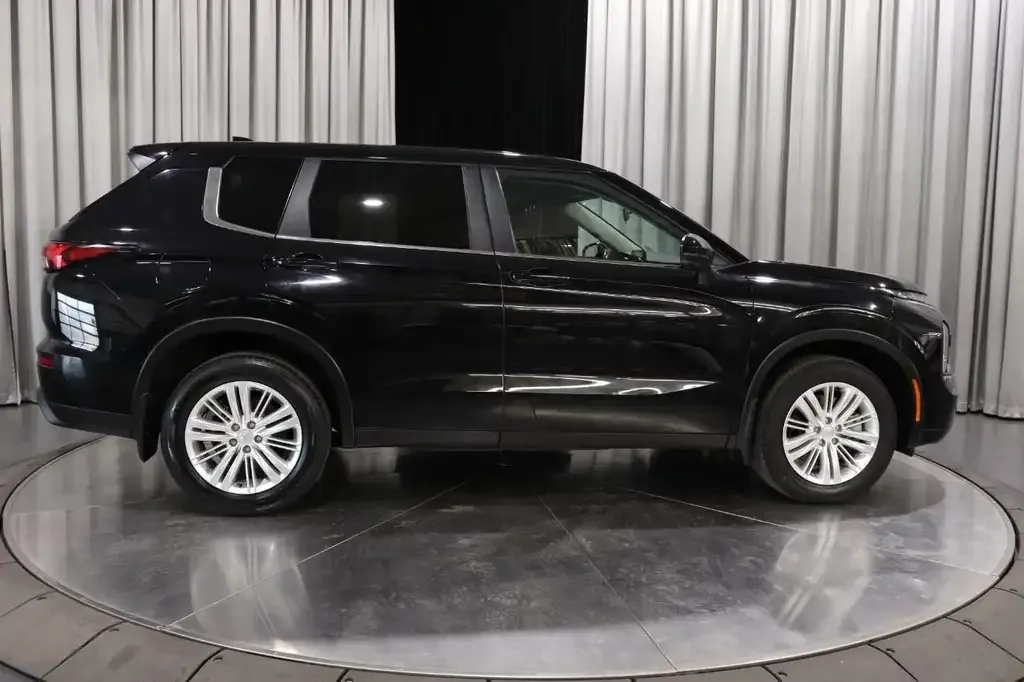 Mitsubishi Outlander 2024 photo 5