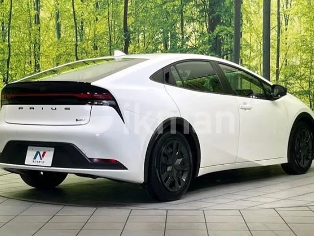 Toyota Prius 2024 photo 5