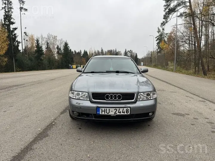 Audi A4 2001 photo 2